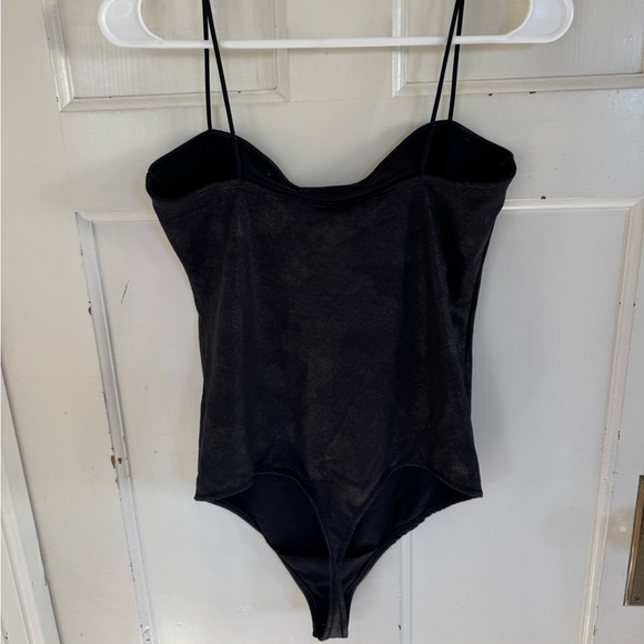 Abercrombie & Fitch black faux leather style bodysuit size large - Picture 3 of 7